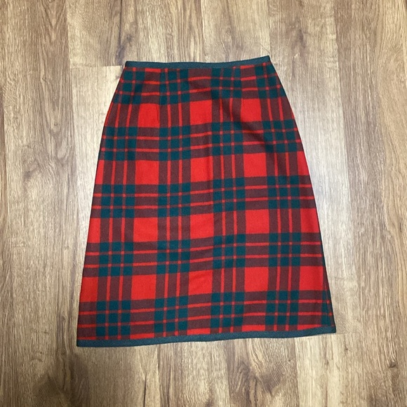 Pendleton plaid skirt - Picture 5 of 6